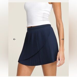 NWOT Wilson Wrap It Up Tennis Skirt Navy Blue Small